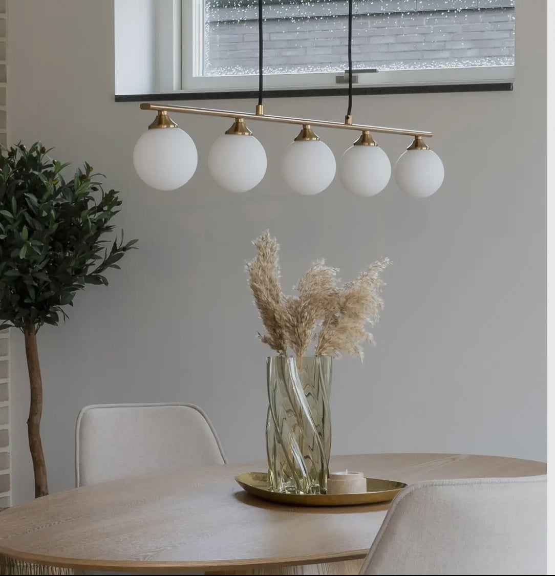 Glasvase "Twist Aura" in Rauchgrün