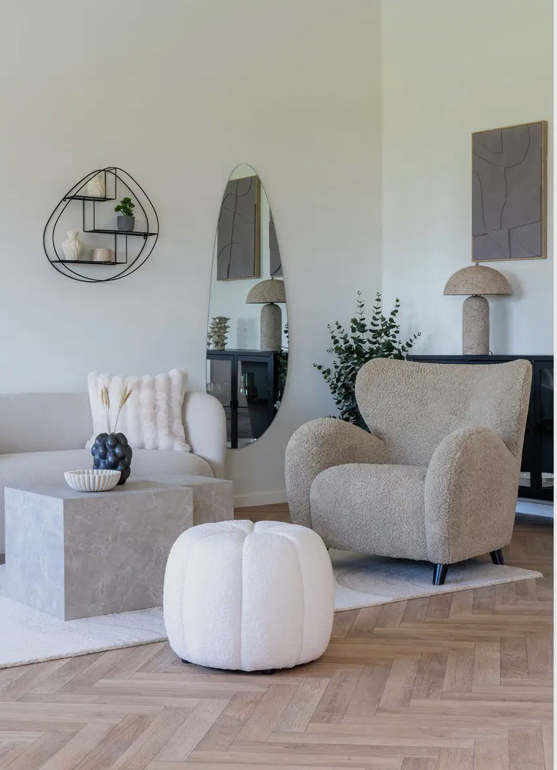 Weißer Bouclé Sitzpouf