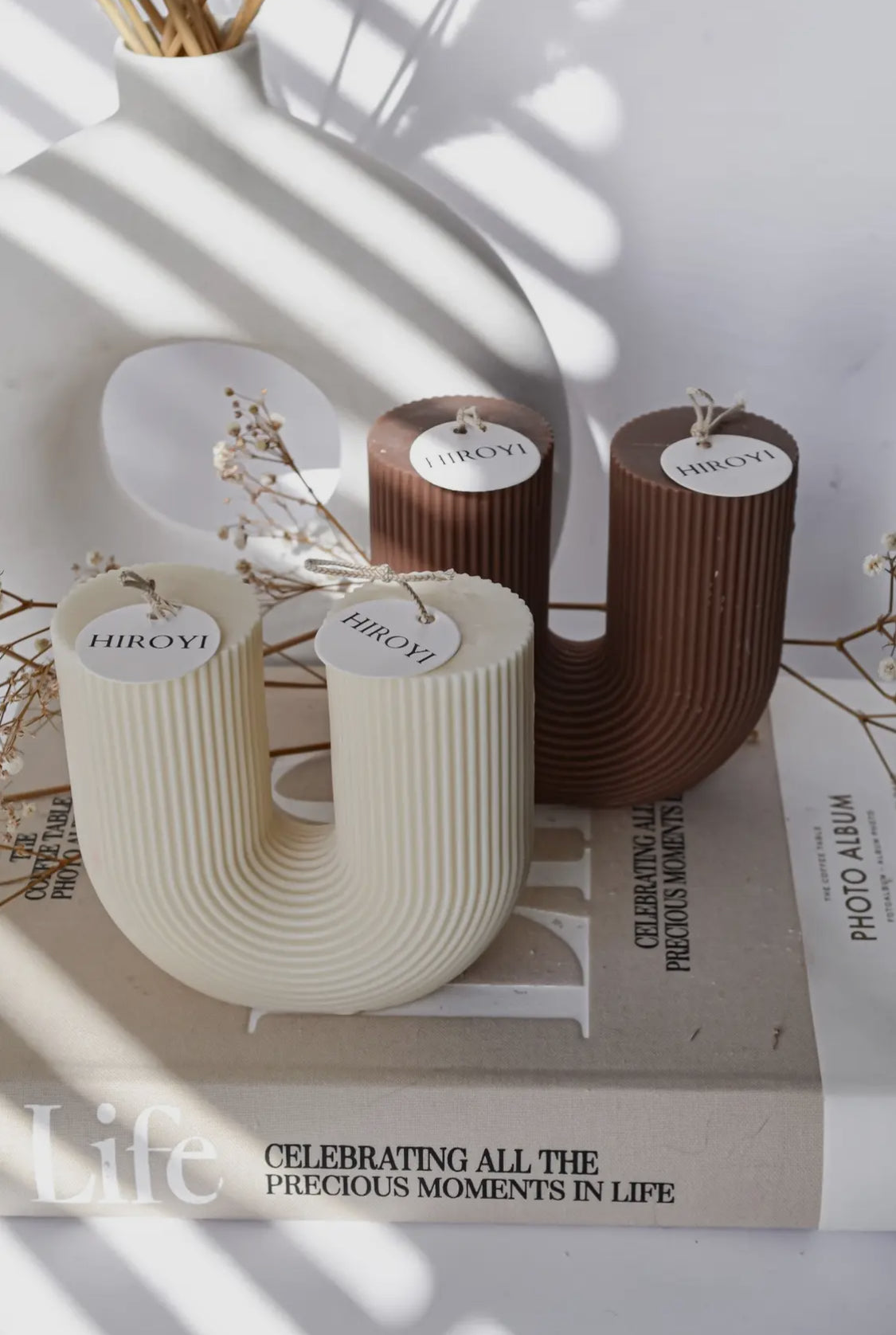 Gerippte U-förmige Kerze